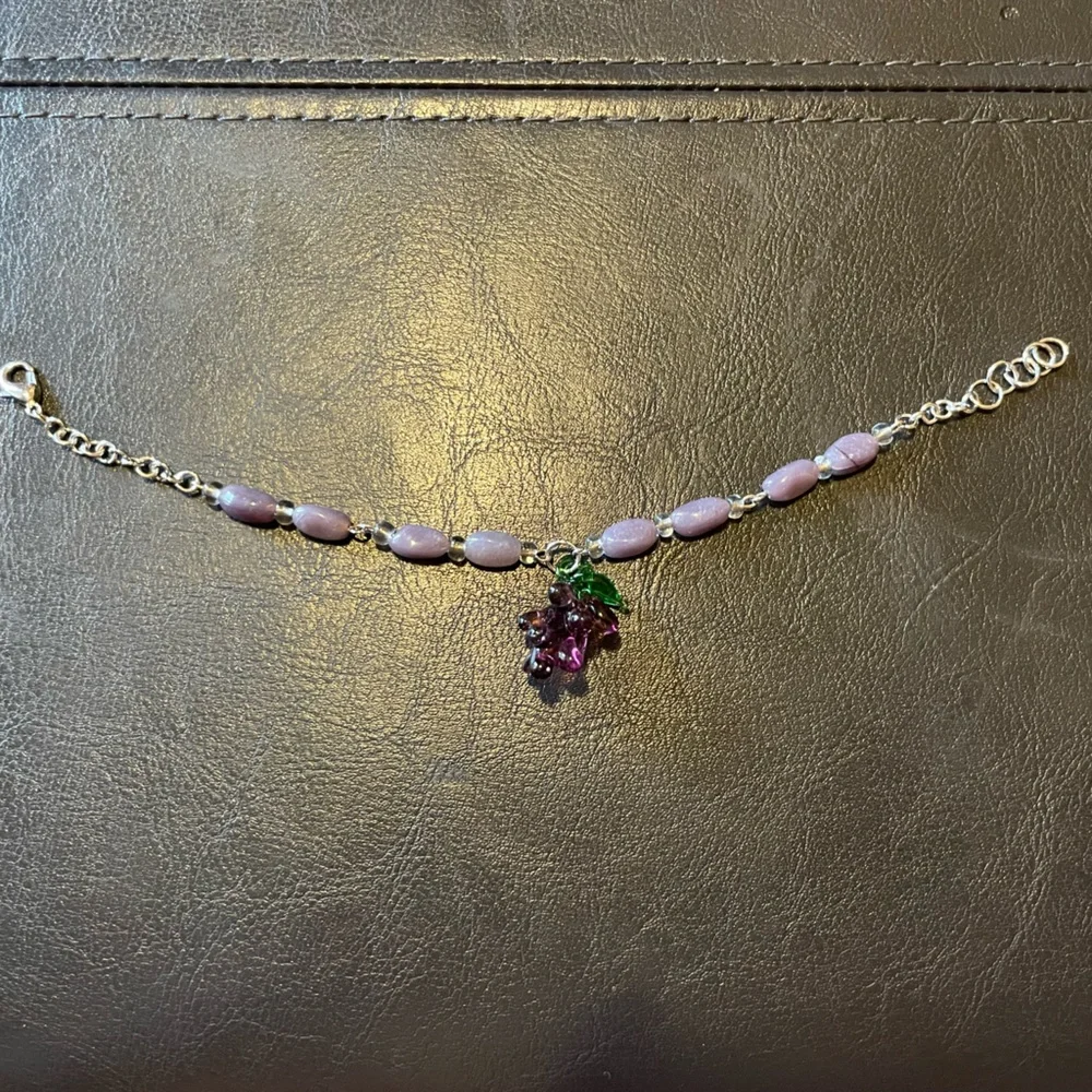 Hand made grape bracelet - Picture 3 of 3